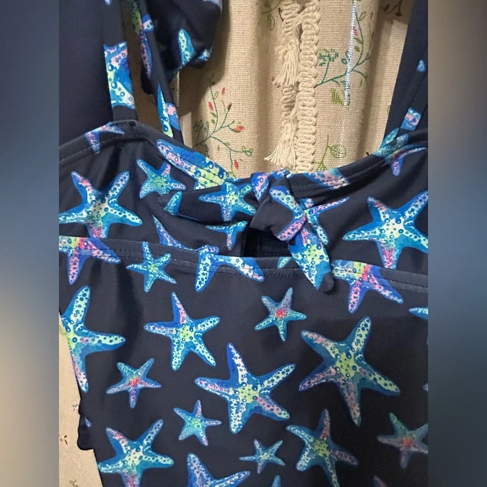 Lands’ End One Piece Deep Sea Navy Swimsuit (4) & Rash Guard‎ (5) New